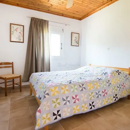 Lothiko House With Big Yard * Karpathos Town (Pigadia)