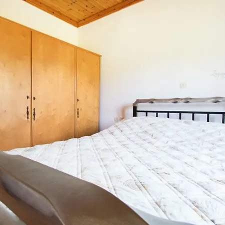 Lothiko House With Big Yard Apartment *