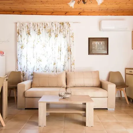 Apartment Lothiko House With Big Yard